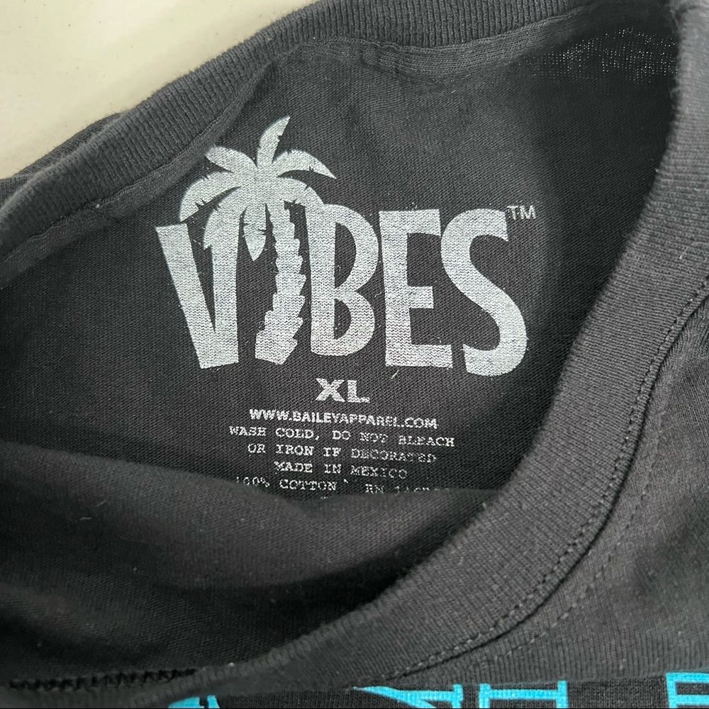 Vibes Hustle Hustle Hustle Xl T-Shirt Bailey Appa… - image 4